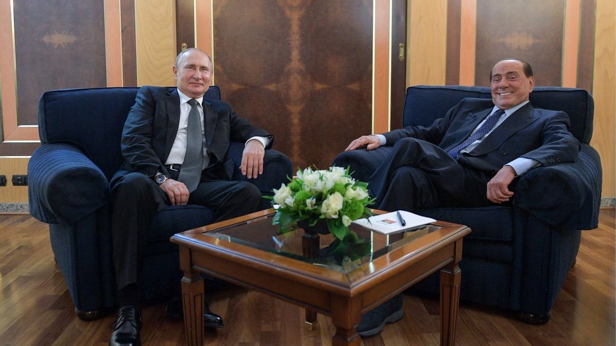 Amico intimo e uomo saggio, Putin ricorda Berlusconi